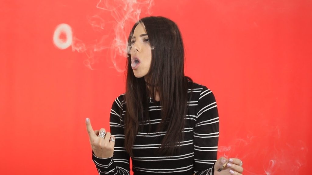 how to blow smoke rings 